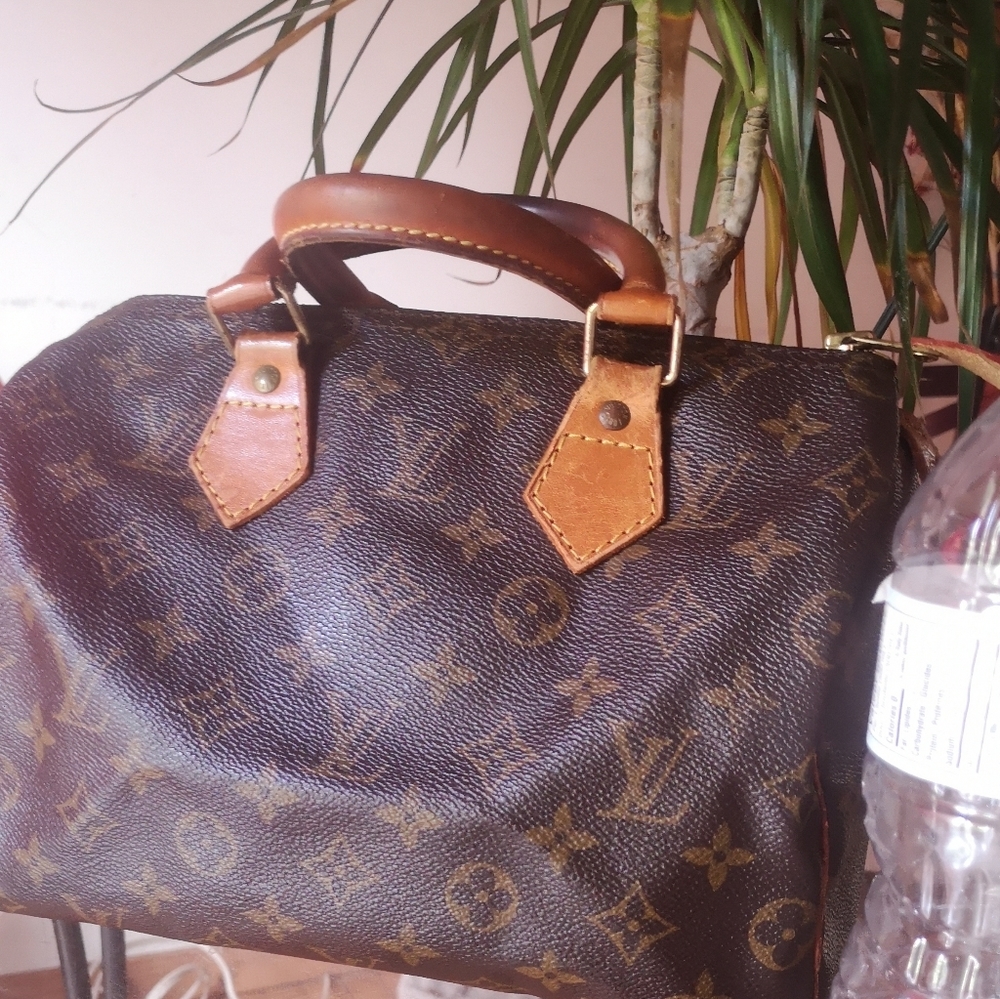 OBO 100% authentic vintage speedy 25